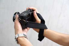 Photo9: Very short camera strap [ CORTO ] (9)